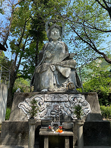 風吹山弁財天